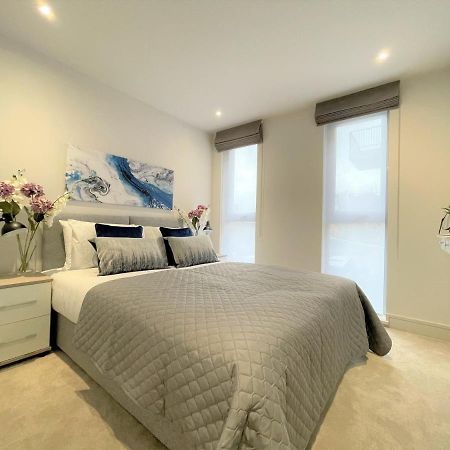 Spectacular 2 Bedroom Apartment In Great Location Sheffield Bagian luar foto
