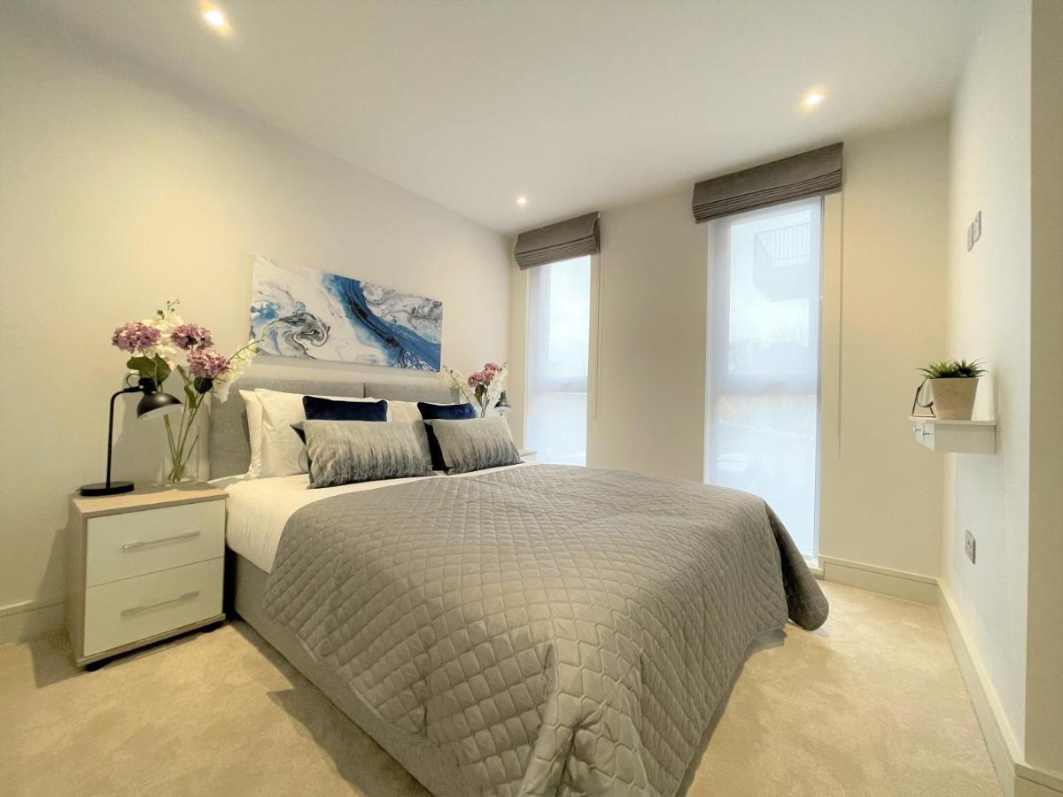 Spectacular 2 Bedroom Apartment In Great Location Sheffield Bagian luar foto