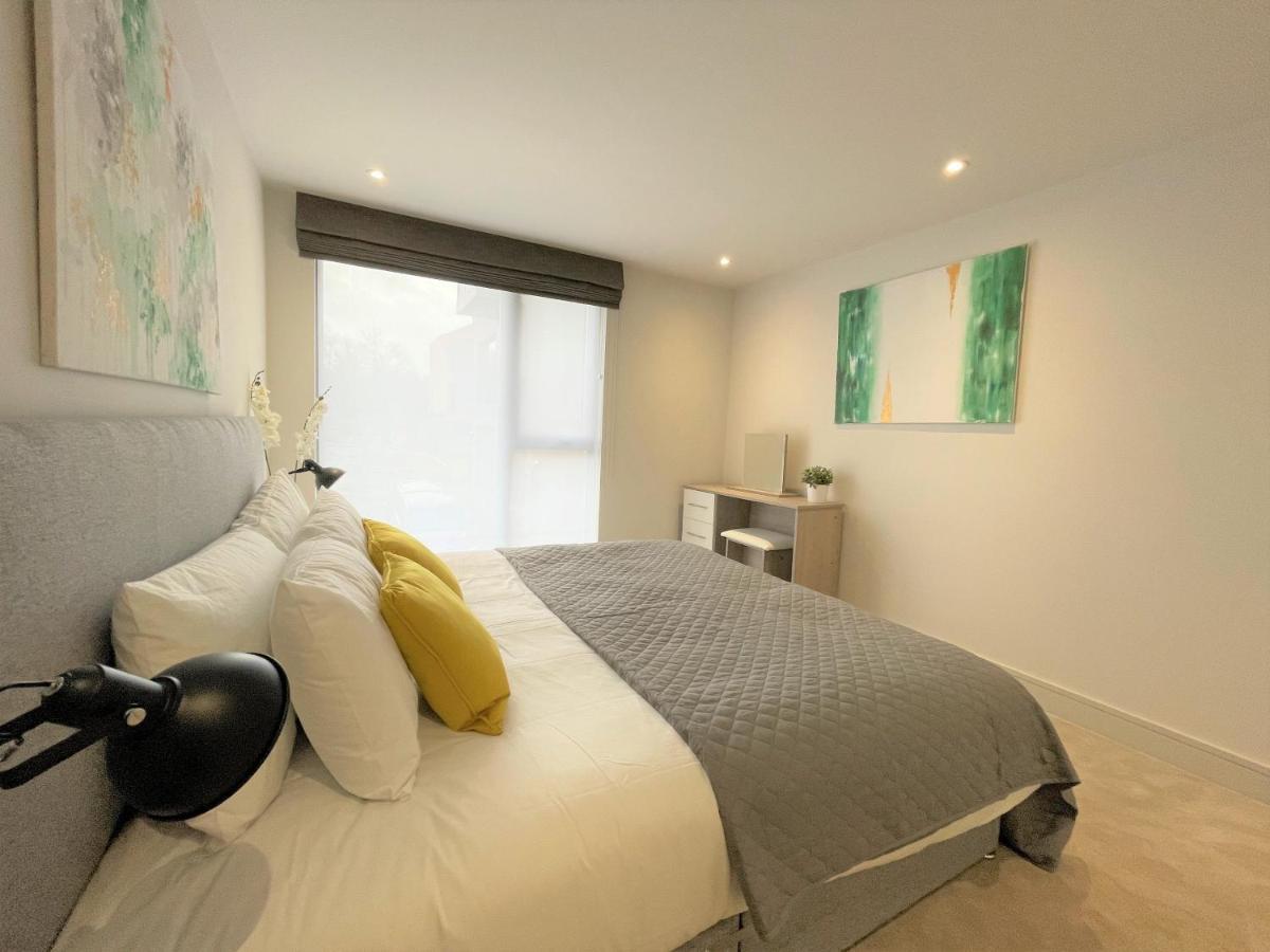 Spectacular 2 Bedroom Apartment In Great Location Sheffield Bagian luar foto